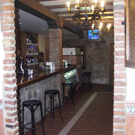 טרוחיו Hostal Hueso מראה חיצוני תמונה