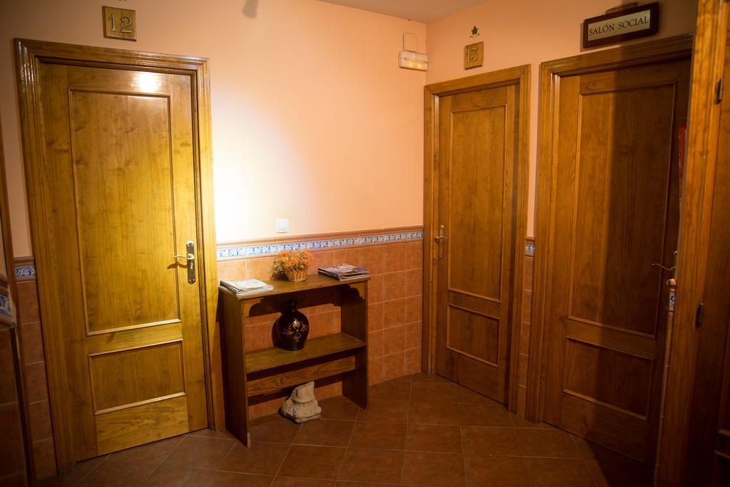 טרוחיו Hostal Hueso מראה חיצוני תמונה