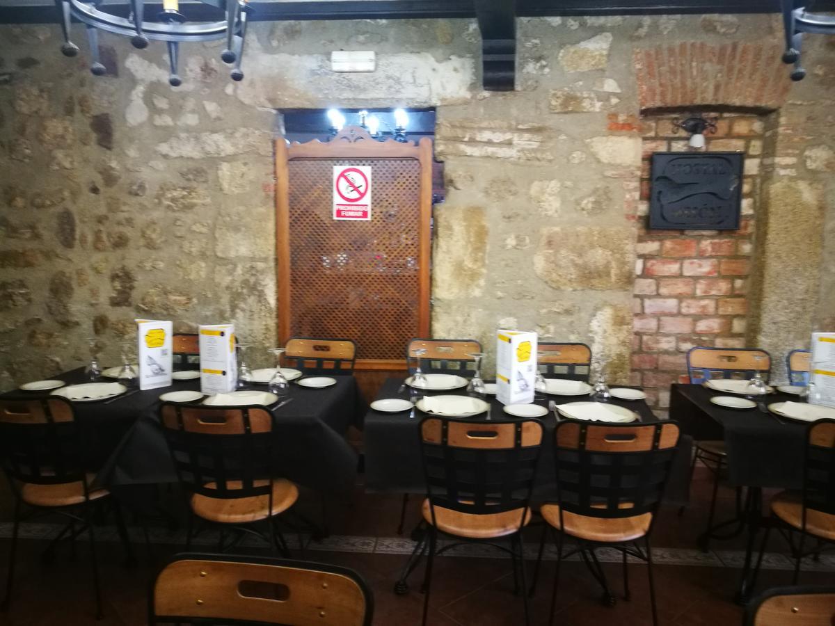 טרוחיו Hostal Hueso מראה חיצוני תמונה