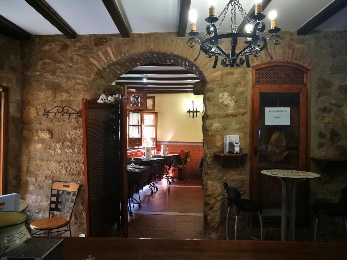 טרוחיו Hostal Hueso מראה חיצוני תמונה