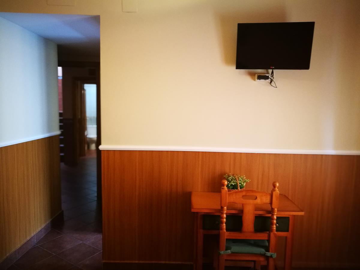 טרוחיו Hostal Hueso מראה חיצוני תמונה
