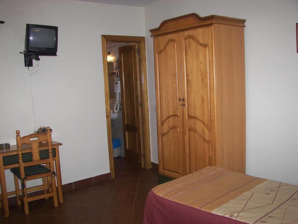 טרוחיו Hostal Hueso מראה חיצוני תמונה