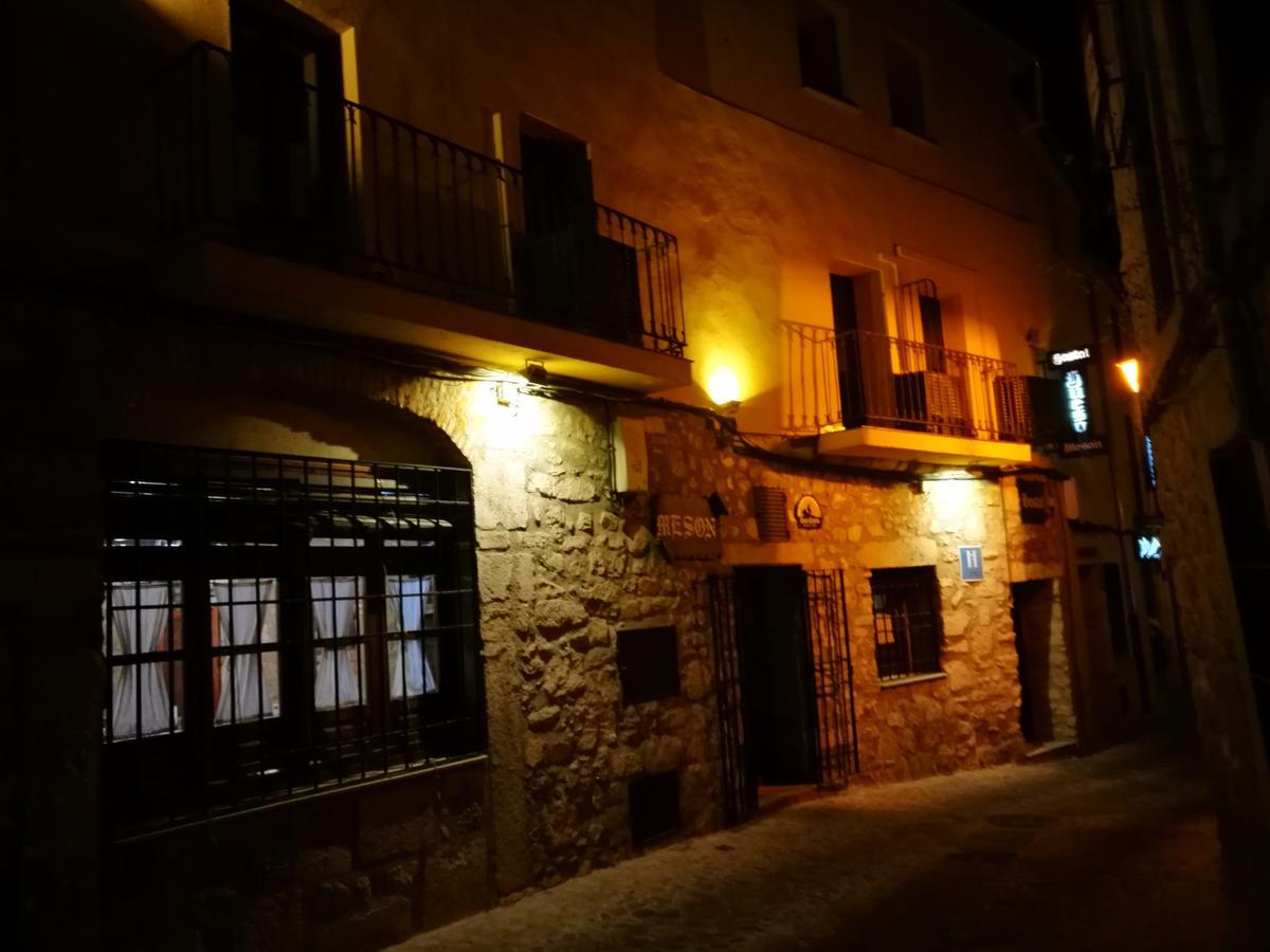 טרוחיו Hostal Hueso מראה חיצוני תמונה