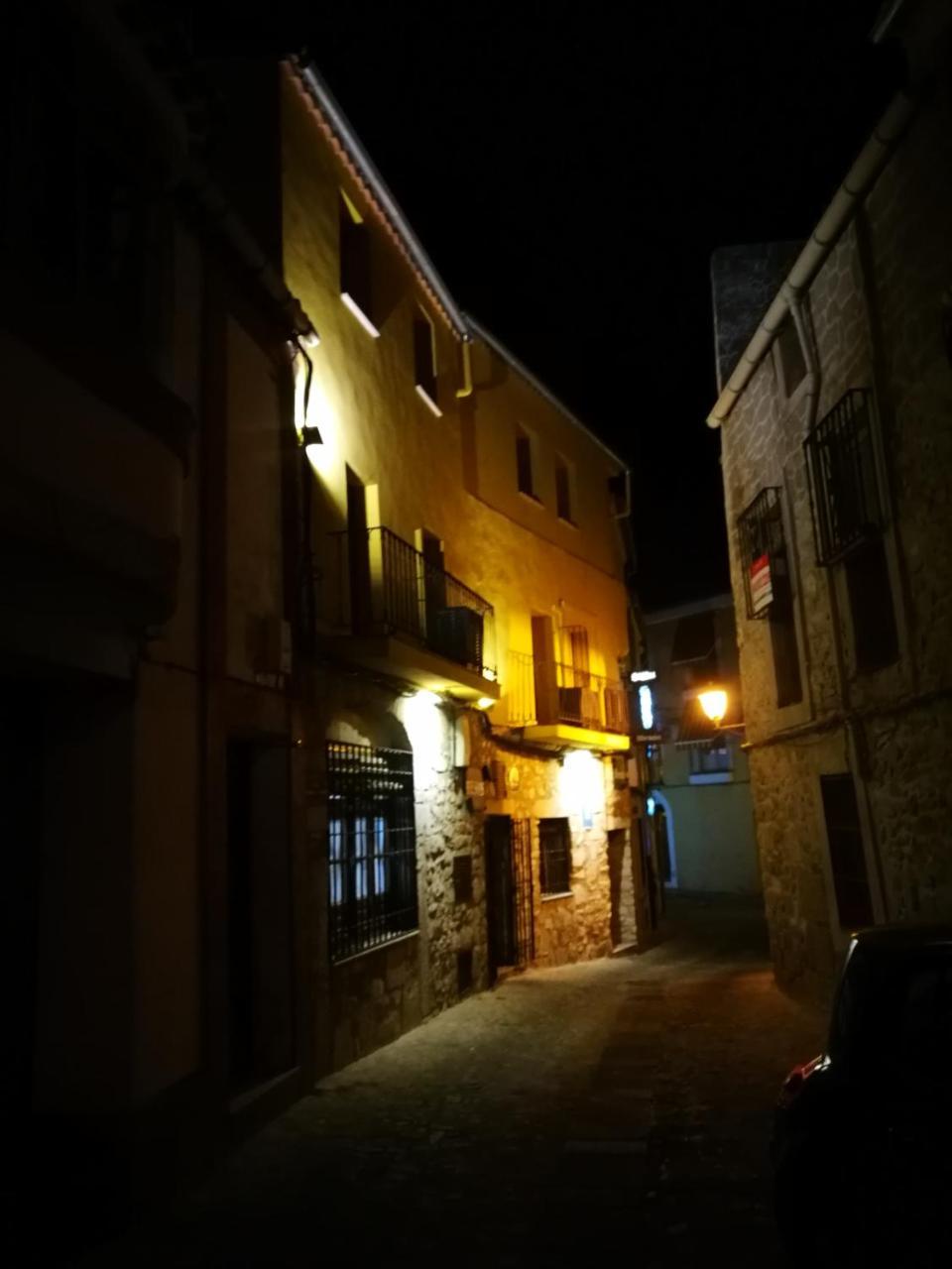 טרוחיו Hostal Hueso מראה חיצוני תמונה