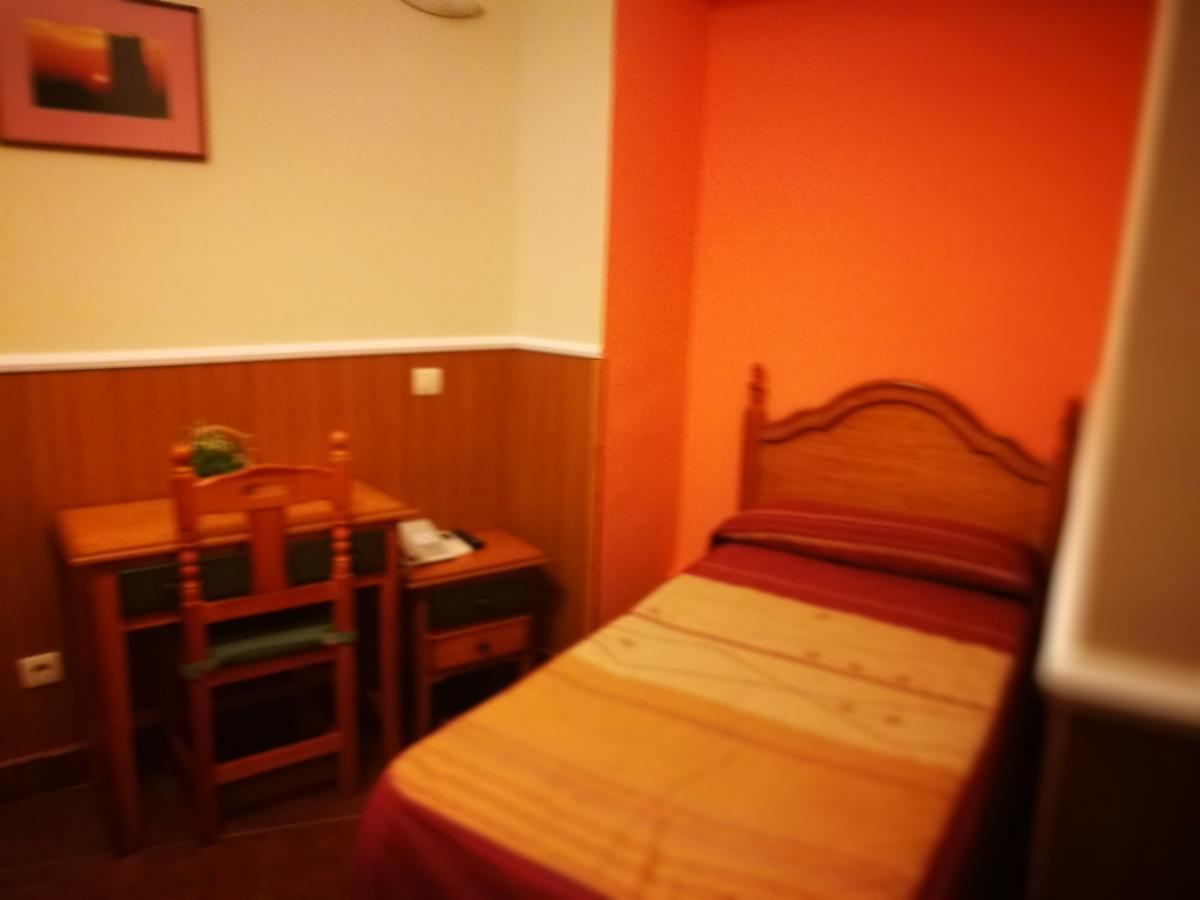 טרוחיו Hostal Hueso מראה חיצוני תמונה